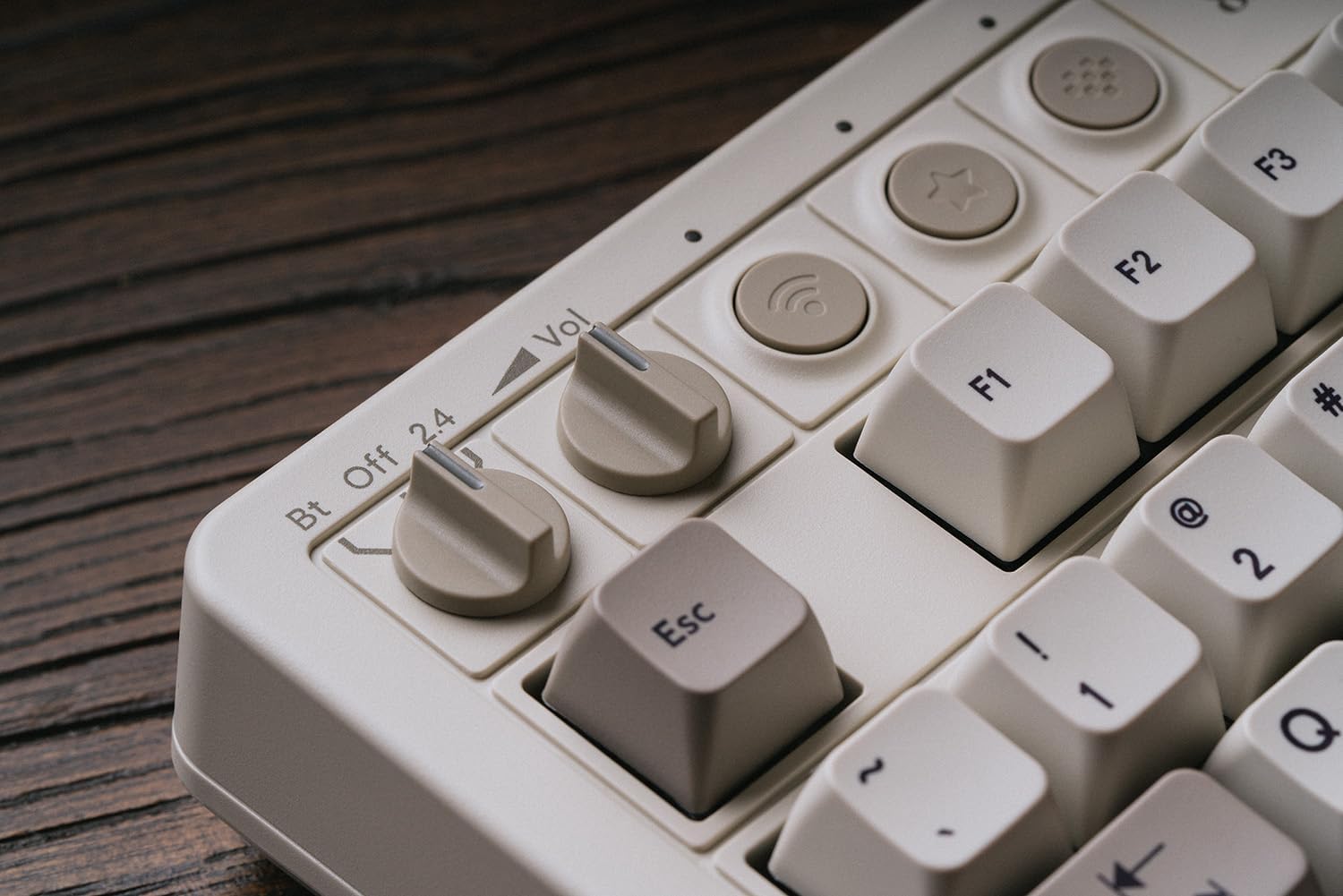 8BitDo Retro Mechanical Keyboard M Edition (Clavier Qwerty 87 touches - DISPOSITION ANSI / ANSI LAYOUT) - Claviers - 8Bitdo - Shop Just for Games