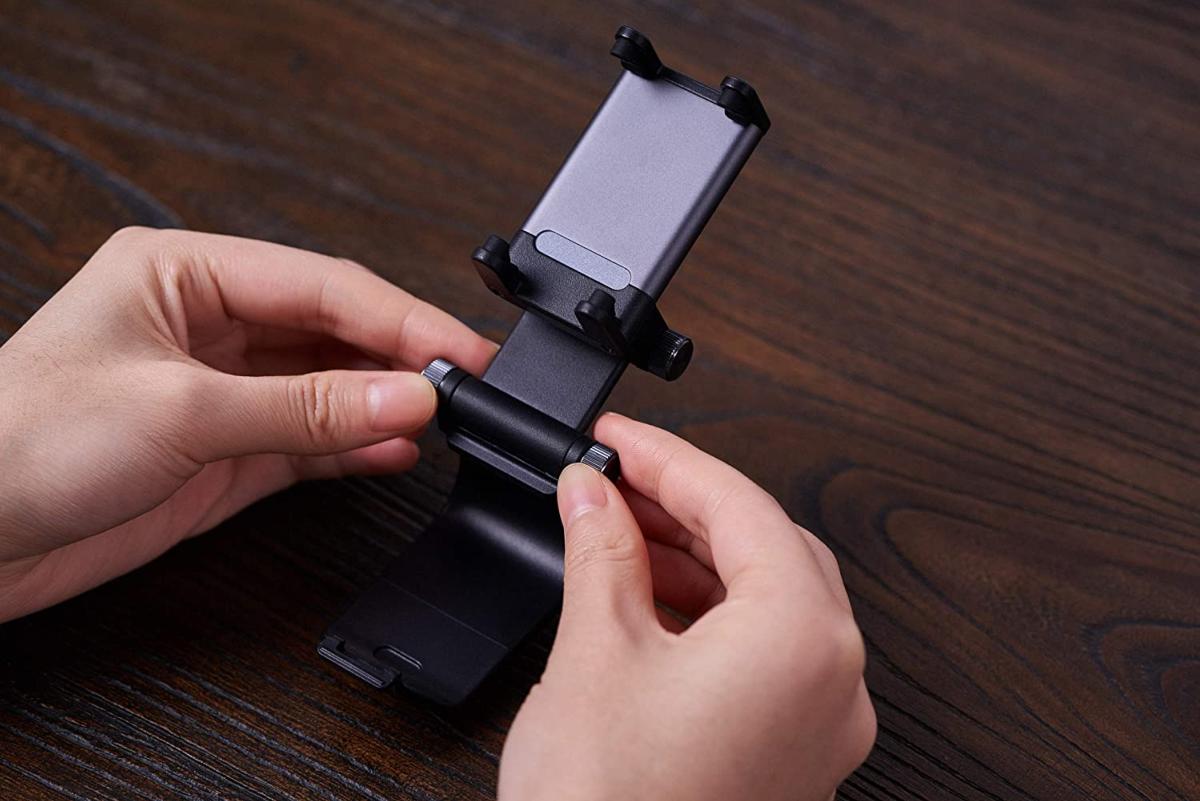 8Bitdo Mobile Clip Accessoire Pro 2 Bluetooth Gamepad - Manettes - 8Bitdo - Shop Just for Games