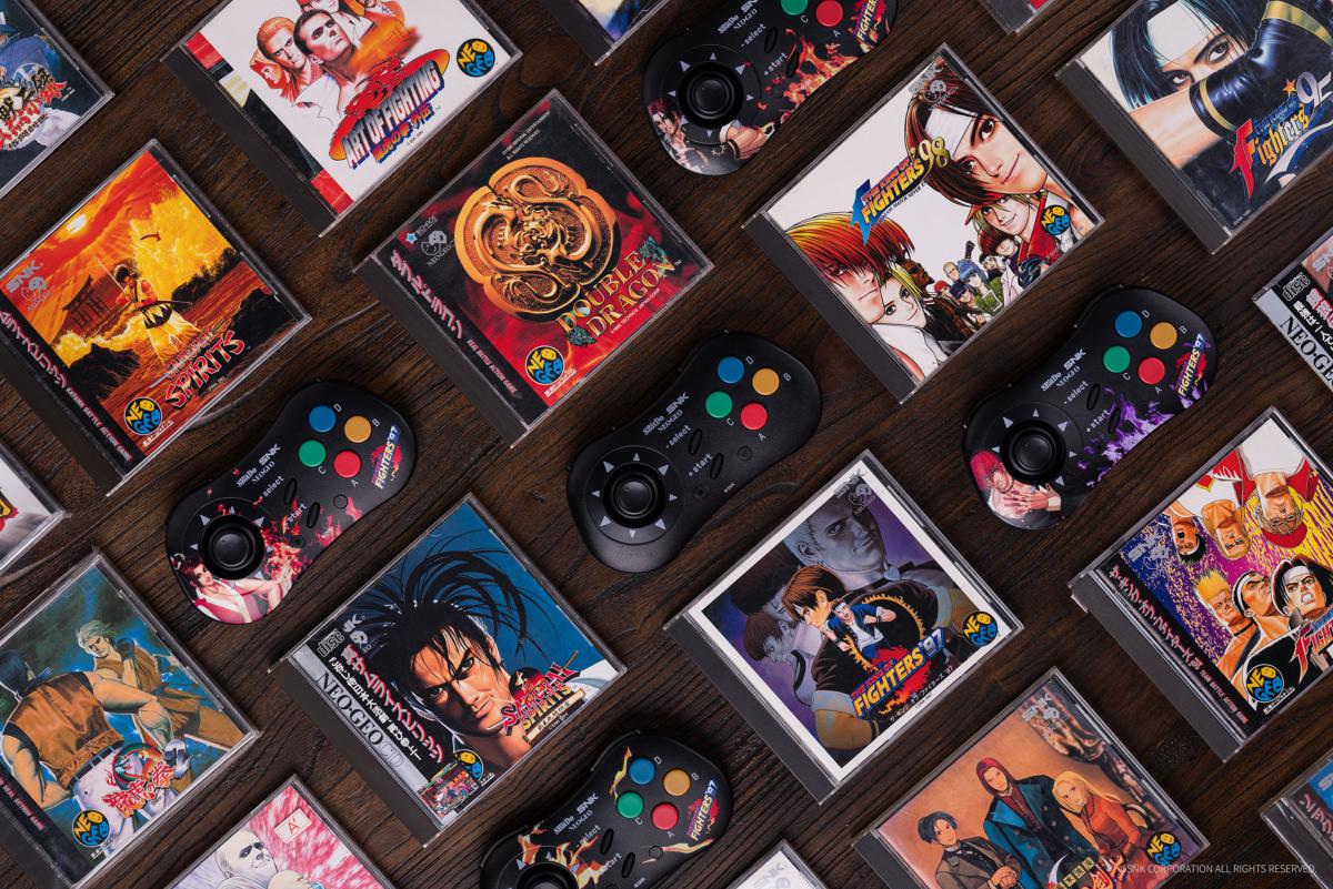 Mai Shiranui Edition : 8Bitdo Manette Bluetooth Style SNK Neo Geo - compatible PC Windows, Android & Neo Geo Mini - Manettes - 8Bitdo - Shop Just for Games