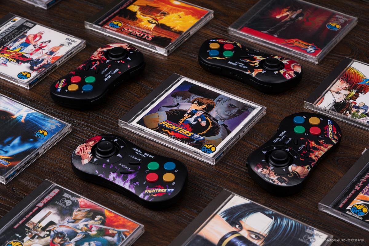 Terry Bogard Edition : 8Bitdo Manette Bluetooth Style SNK Neo Geo - compatible PC Windows, Android & Neo Geo Mini - Manettes - 8Bitdo - Shop Just for Games
