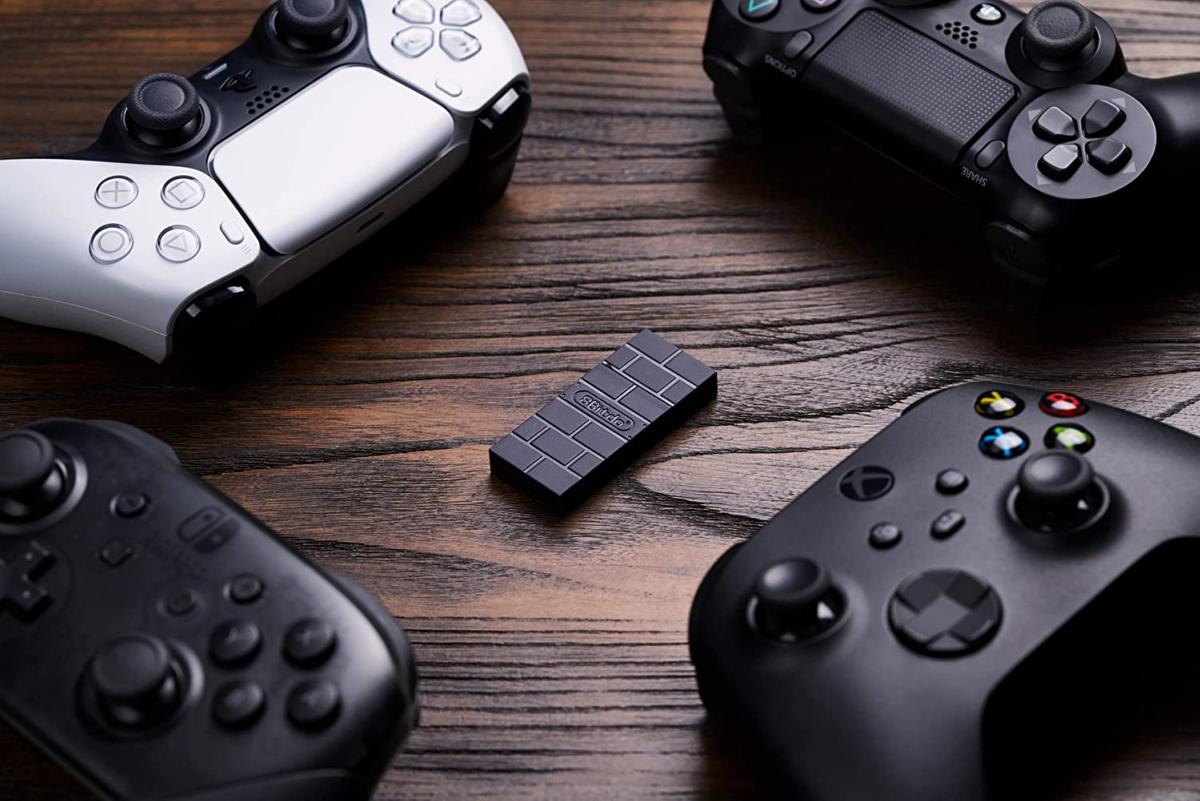 8Bitdo Adaptateur Bluetooth Version 2 pour Windows/Steam Deck/Raspberry Pi/Nintendo Switch - Manettes - 8Bitdo - Shop Just for Games