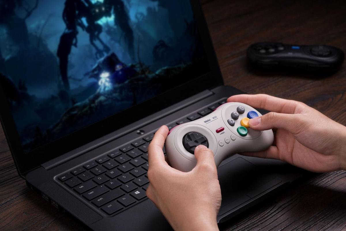 8bitdo Manette Bluetooth 8 boutons M30, couleur Blanche/White compatible sur Switch, Android & PC - Manettes - 8Bitdo - Shop Just for Games