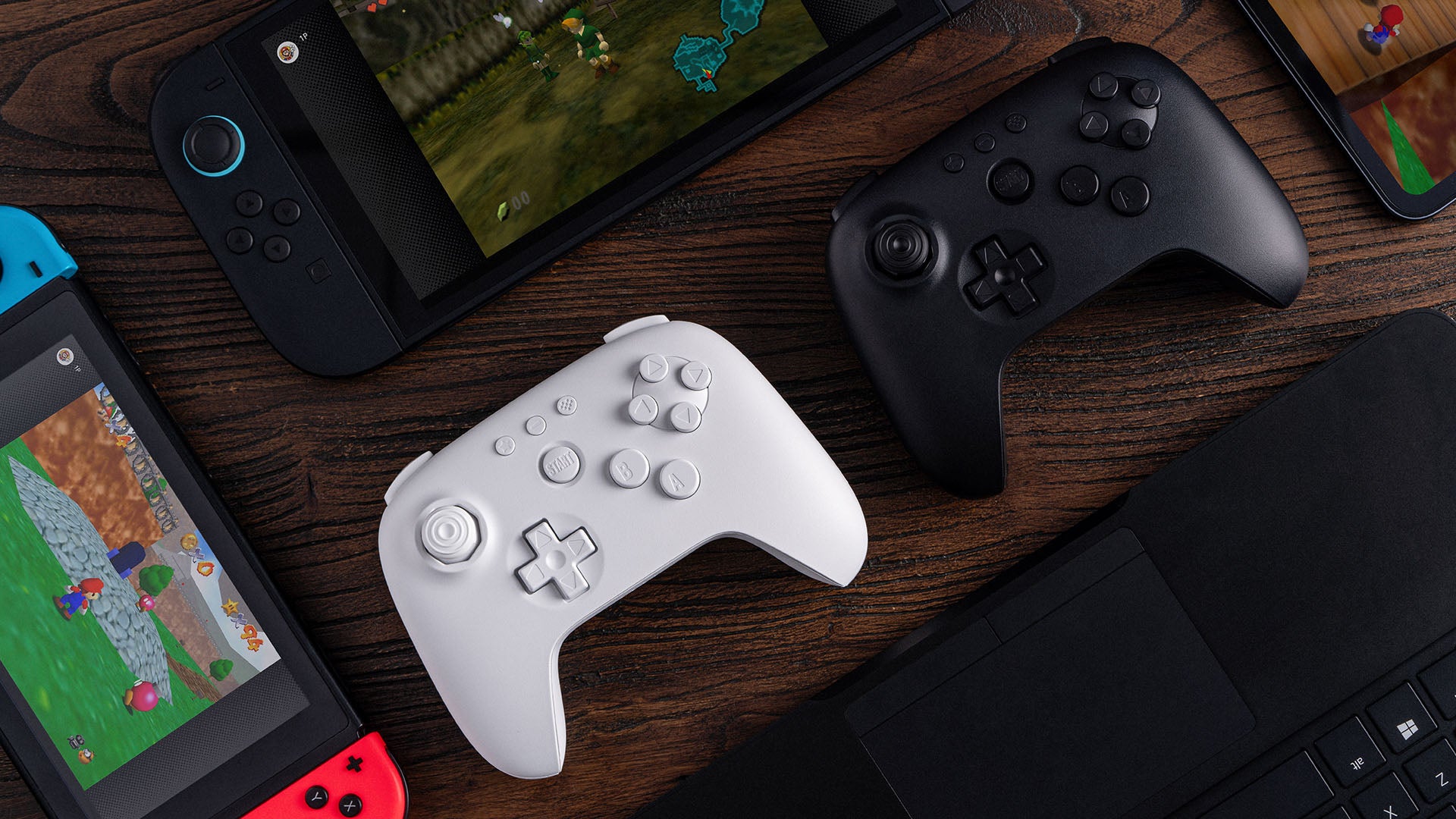 Manette 8BitDo 64 Bluetooth édition noire - Compatible Analogue 3D, Switch 1 et 2, PC, Mobile